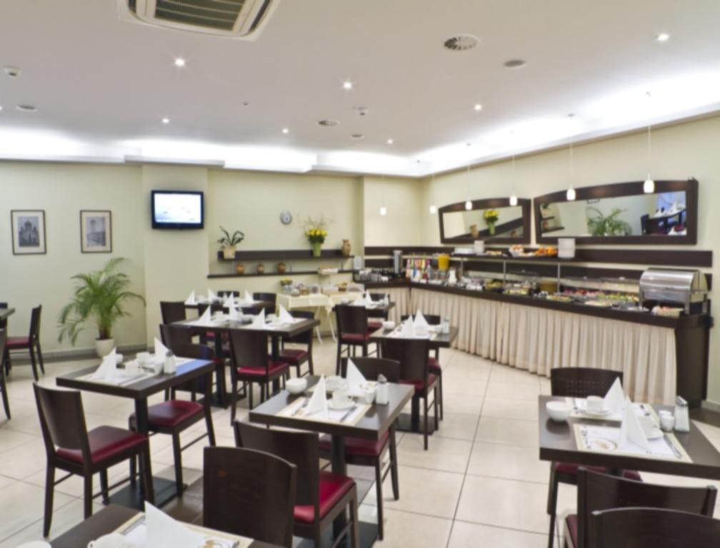 Ivbergs Hotel Messe Nord เบอร์ลิน ภายนอก รูปภาพ