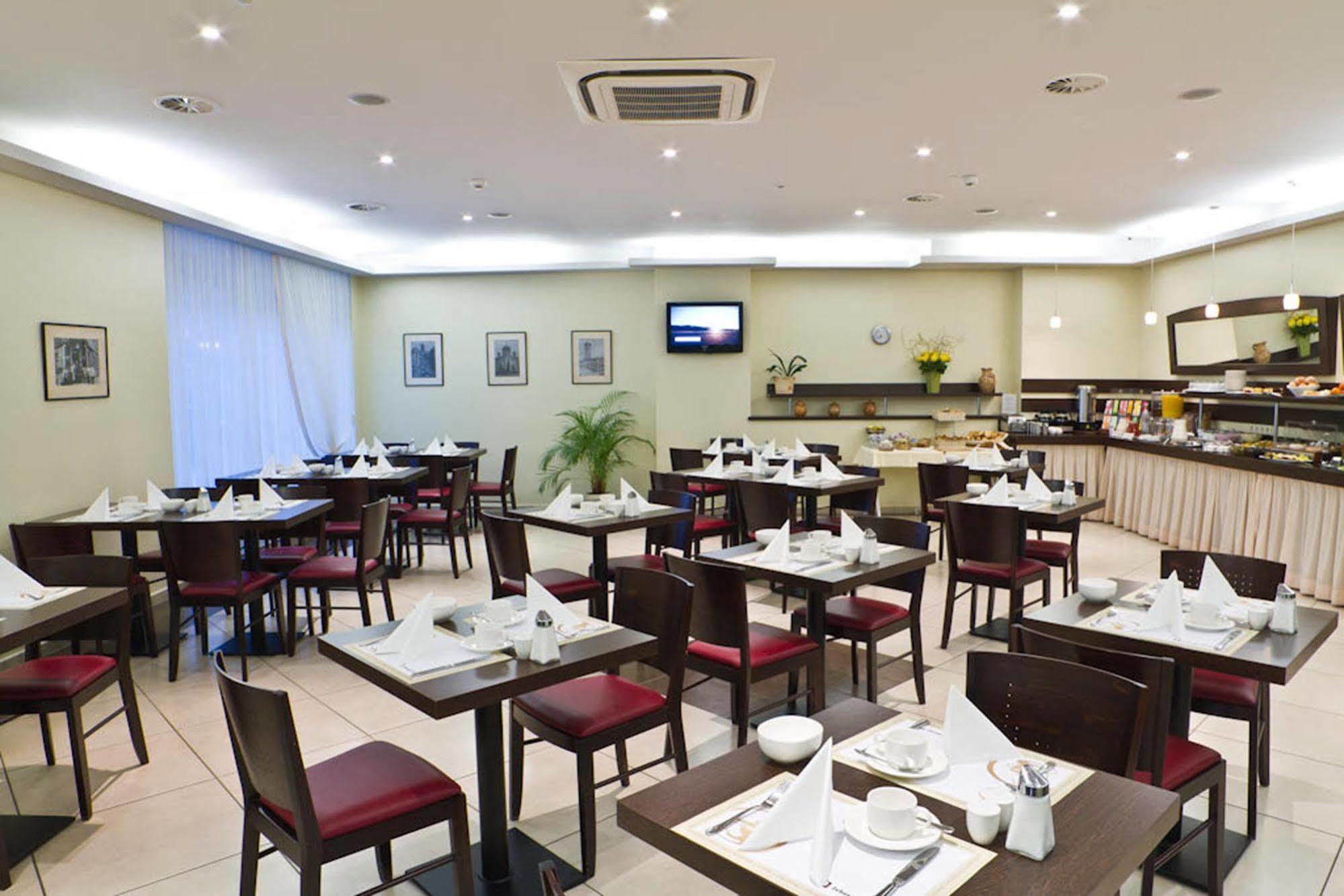 Ivbergs Hotel Messe Nord เบอร์ลิน ร้านอาหาร รูปภาพ