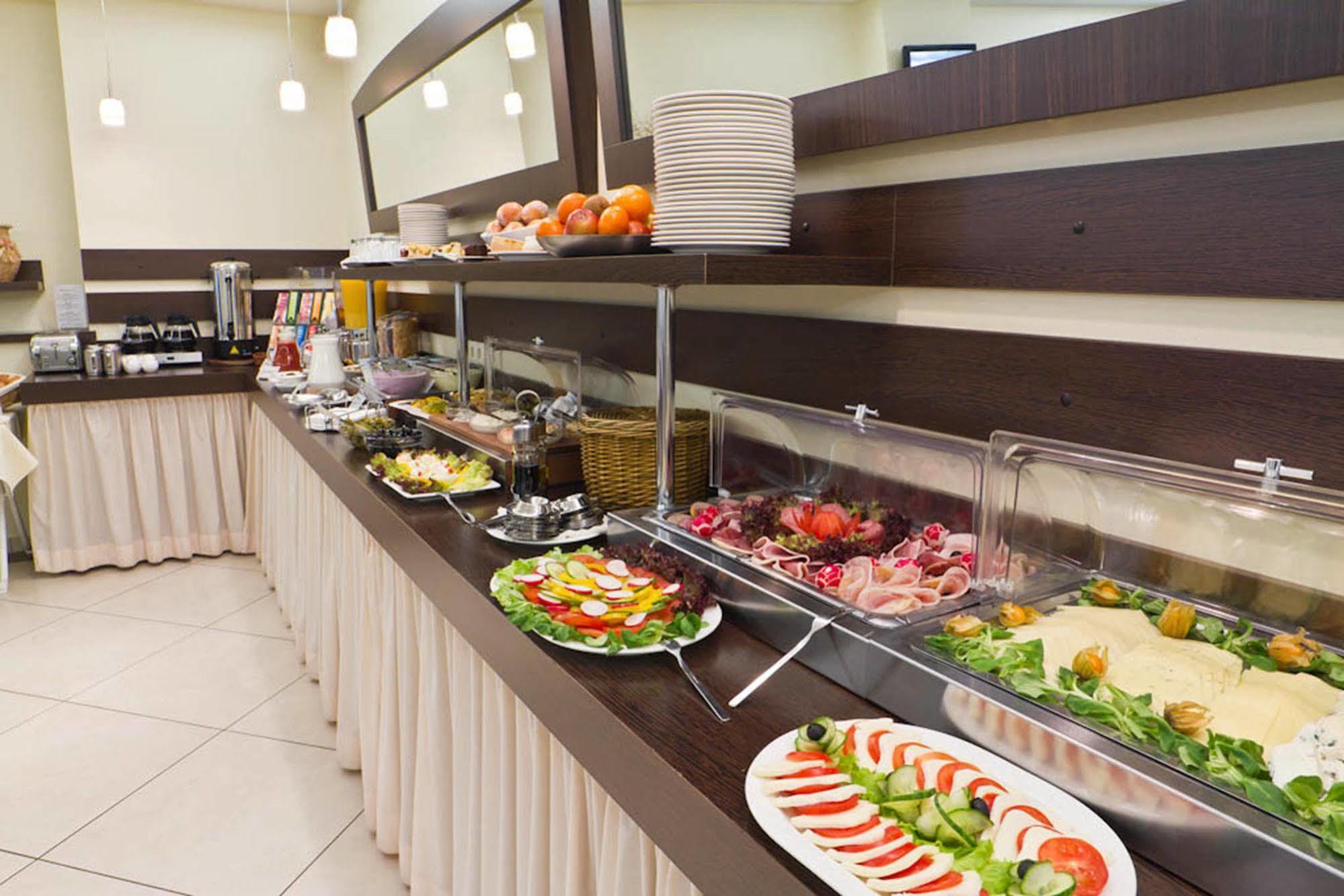 Ivbergs Hotel Messe Nord เบอร์ลิน ภายนอก รูปภาพ
